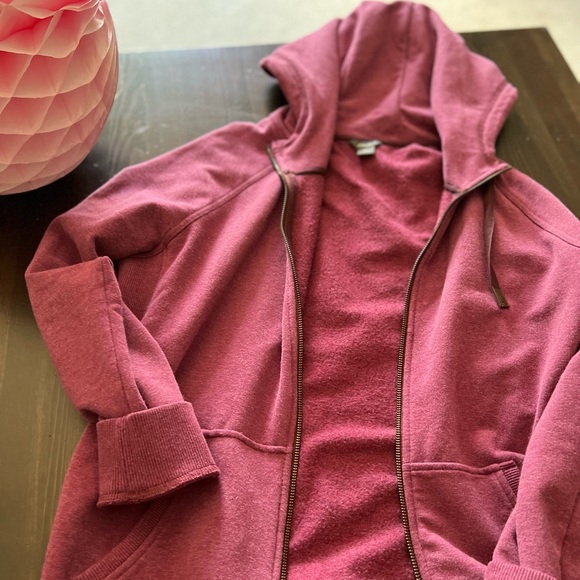 Eddie Bauer Tops - Eddie Bauer Womens Zipped Hoodie/XLG/maroon